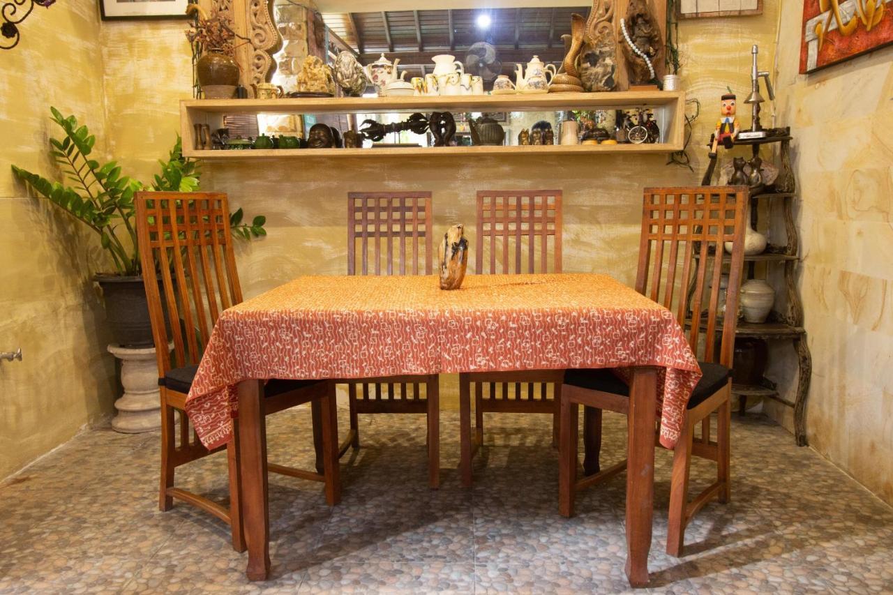 Oyo 401 The Frog Homestay Sanur Buitenkant foto